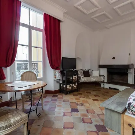 L'oustaria 3 Bedrooms Apartment, Old Town Ницца