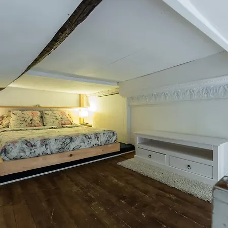 L'oustaria 3 Bedrooms Apartment, Old Town Lägenhet *