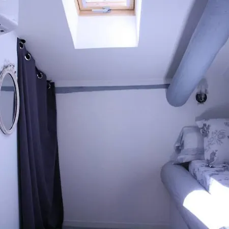 Apartamento L'oustaria 3 Bedrooms Apartment, Old Town