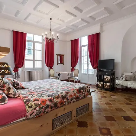 L'oustaria 3 Bedrooms Apartment, Old Town Lägenhet Nice