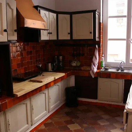 L'oustaria 3 Bedrooms Apartment, Old Town Apartment Nice