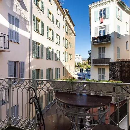 Appartement L'oustaria 3 Bedrooms Apartment, Old Town Nice