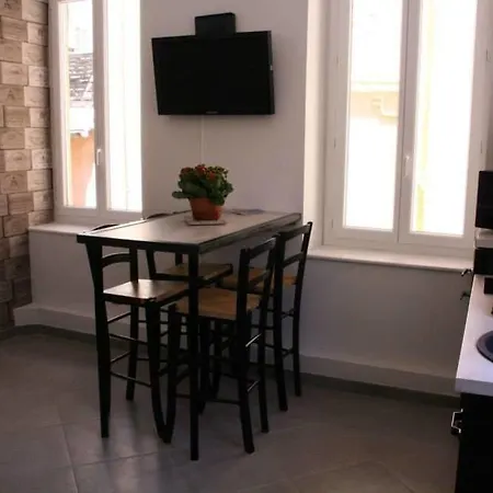 Appartement L'oustaria 3 Bedrooms Apartment, Old Town *